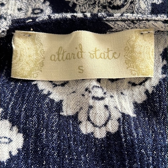 Altar’d State Bohemian Short Length Rayon Top. - Picture 6 of 6